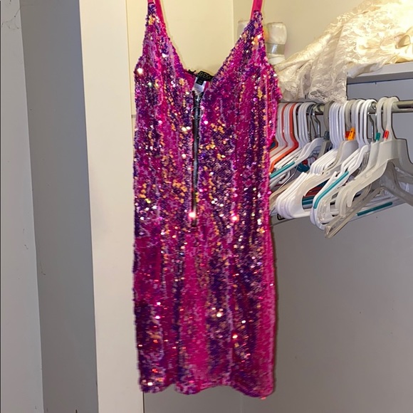 Clubbing dress - Picture 1 of 3